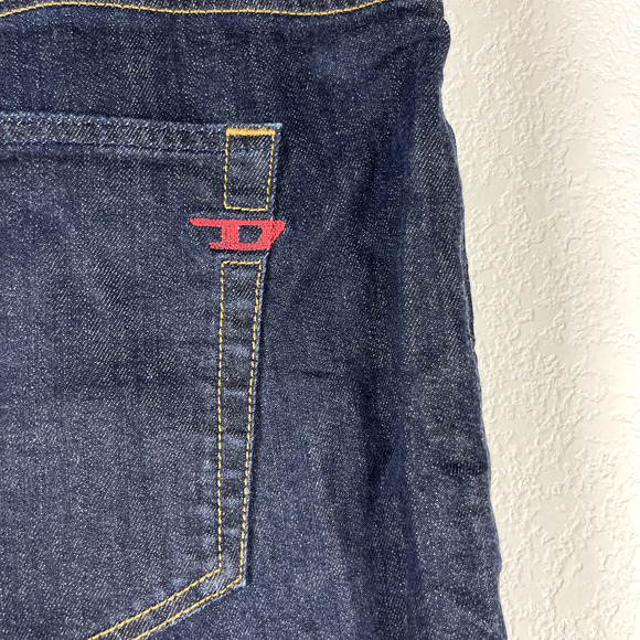 Diesel Stretch Straight Jeans Mens 38x30 Button Fly Dark Wash 2020 D-Viker NWT - Picture 10 of 16